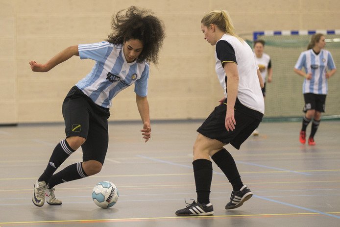 PZCSport's tweet photo. Grote animo voor lustrumeditie Ladies Futsal #14 in Goes: https://t.co/ZaMMCg3L4O https://t.co/aMyv2eG422