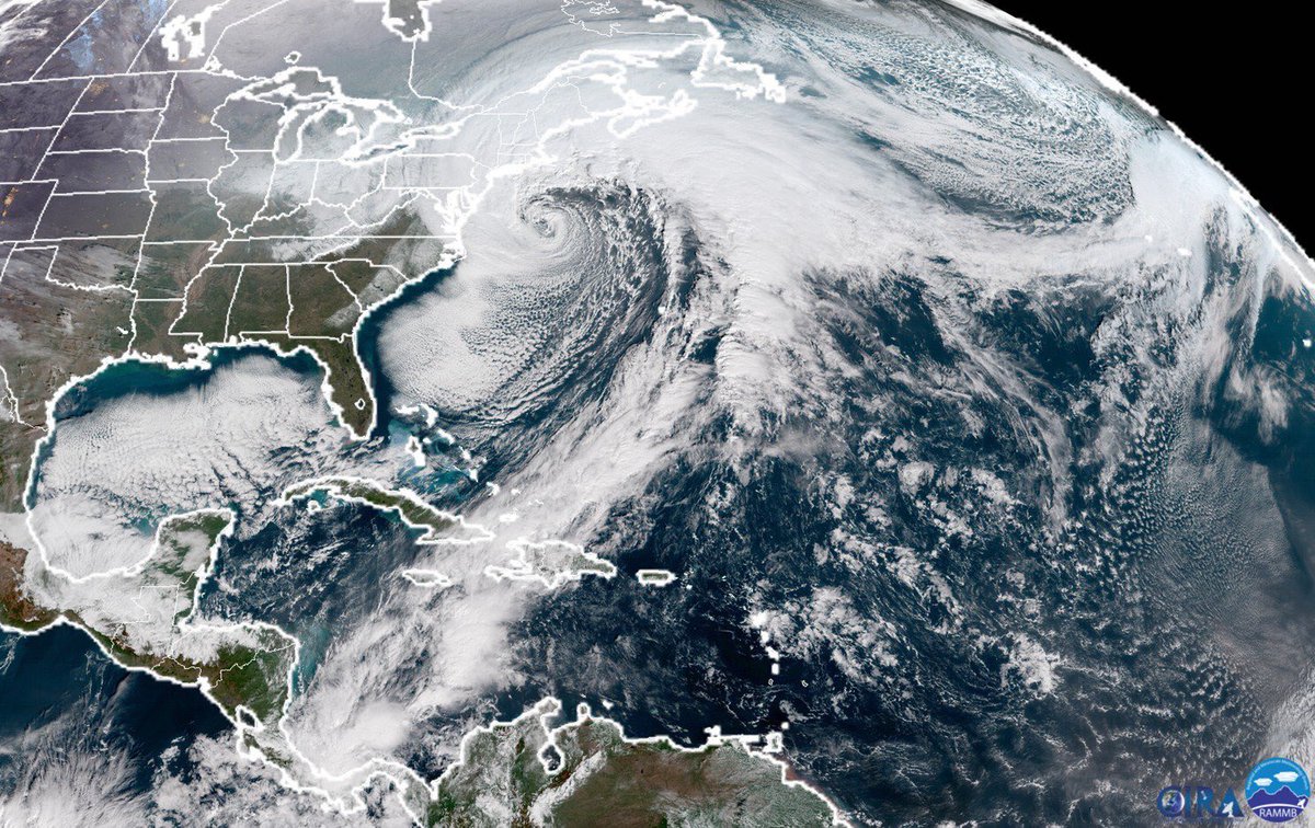 PaulHBeckwith's tweet photo. Bomb cyclone details. From 10 am Wed to 10 am today, pressure dropped from 1010 mb to 951 mb (59 drop in 24 hrs; more than 2x faster than usual big storm).
Large storm surge is happening up the coastline.
#weather #climate #climatechange #Storm18 #stormdylan #StormIsHere https://t.co/W2qzASWmnF