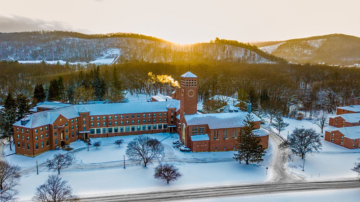GoBonnies's tweet photo. This is @StBonaventure. This is where we call home - and we wouldn't have it any other way. Don't worry, it's natural to have #CampusEnvy https://t.co/EpFQoQHU8j