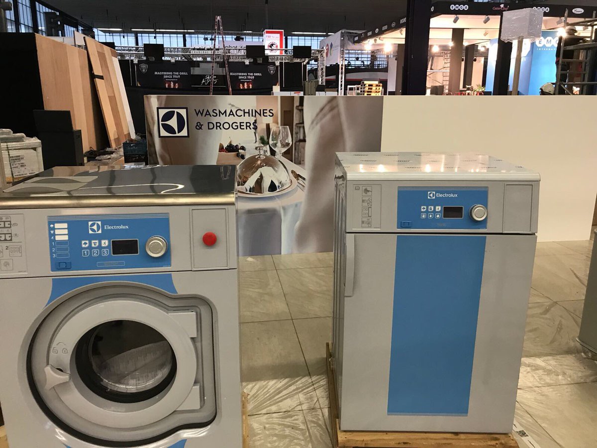 ElectroluxProNL's tweet photo. De opbouw voor de #Horecava is begonnen! Komt u ons volgende week ook bezoeken op stand 03.200? ➡️ https://t.co/Q6MKu2T4uI
#speedelight #thermaline https://t.co/cmjK4TcIbF