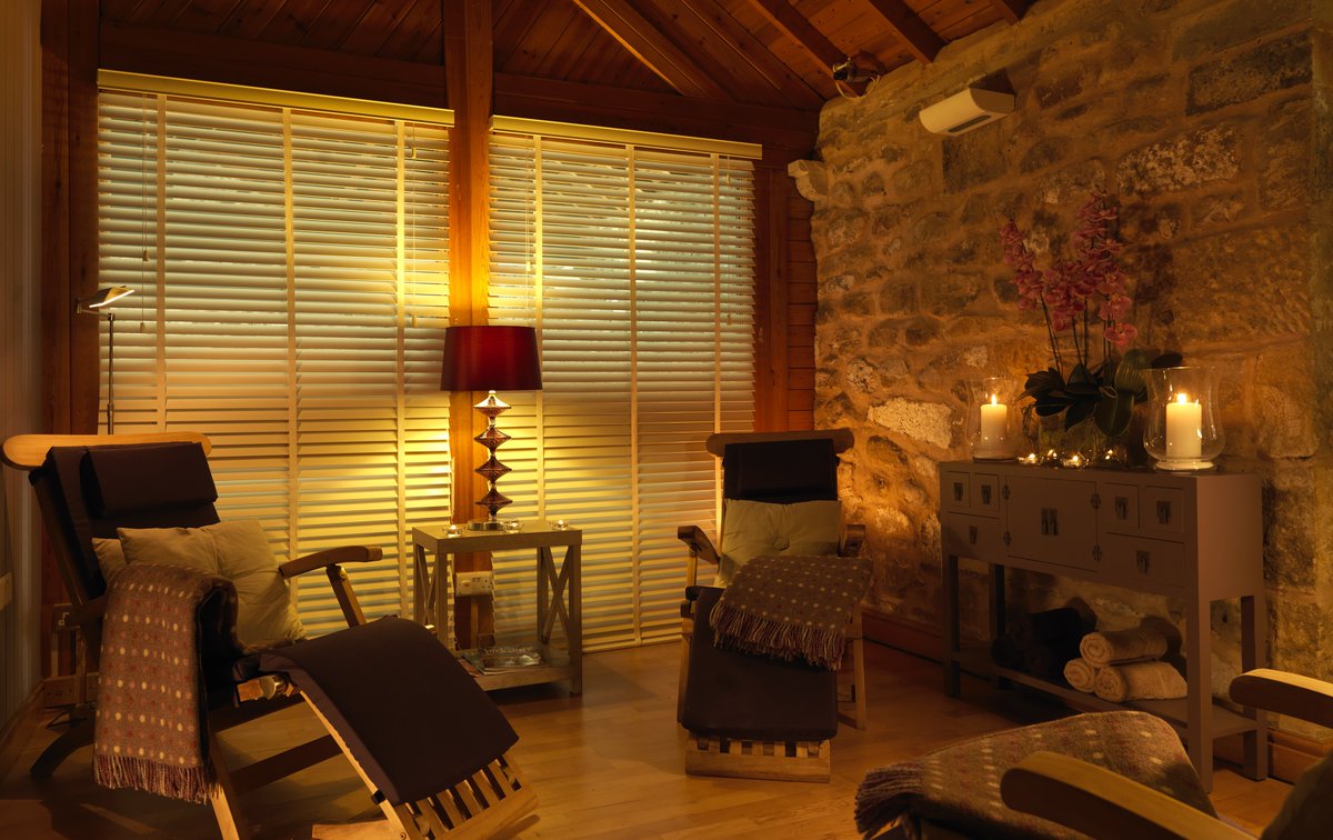 devonshirespa's tweet photo. It's time for our Taster Week! ⏳💙 Join us until the 12th of January 2018 to sample our stunning facilities and treatments- https://t.co/zX28P05Dhm #Spa #MondayMotivation https://t.co/YvxAptHZP8