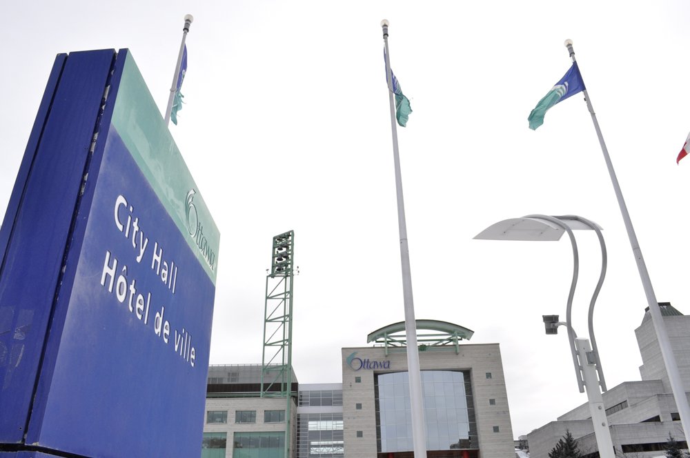 Year In Review: Top 5 issues at #Ottawa city hall for 2017 bit.ly/2CxgXxa by <a href="/CityJMAC/">Jennifer McIntosh</a> #ottnews