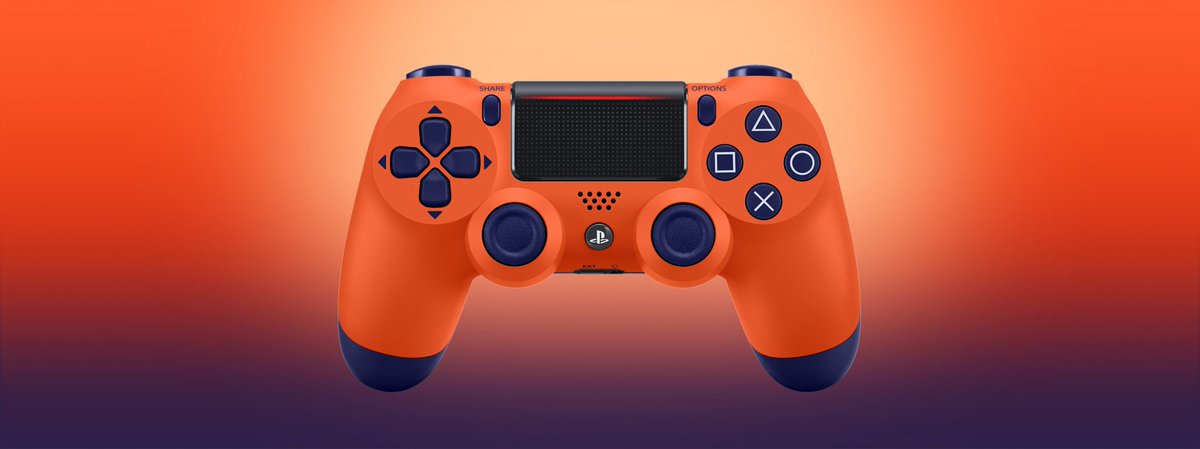 Marvelous_Game's tweet photo. اصدار خاص من بلايستيشن يد تحكم باللون البرتقالي بـ 260 ريال بس 🍊 https://t.co/79wCYeGImQ