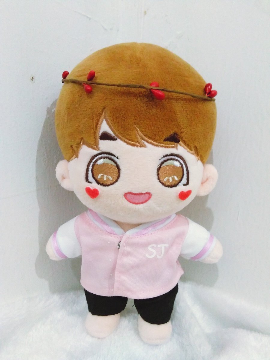 CosJin_'s tweet photo. Smile happily or the latest mouth? https://t.co/Hr5ifcKq62