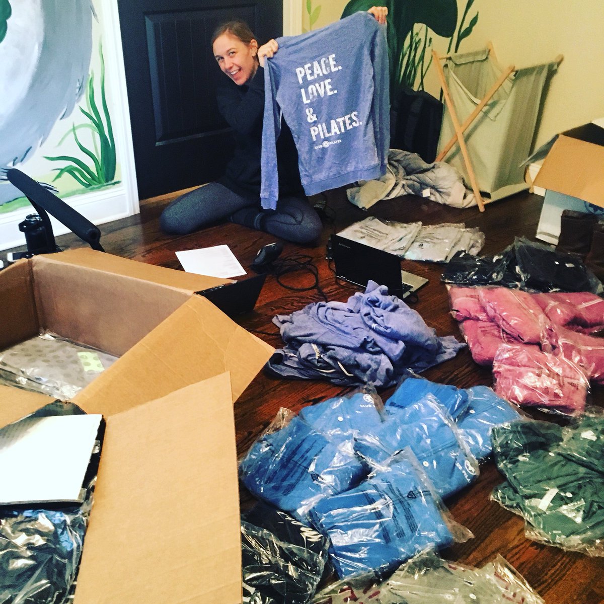 ClubPilatesAVL's tweet image. Our apparel has arrived!! We can’t wait for everyone to see all of our awesome Club Pilates gear available exclusively at our studio! #clubpilatesbiltmorepark #pilatesgear #pilates