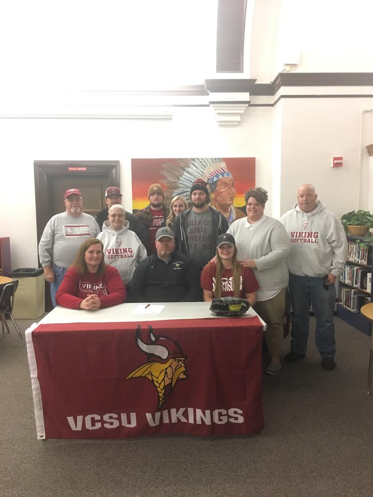 jaminallley's tweet photo. So excited to be a Valley City Viking in the fall 🎉 I'm greatful for all the support from coaches, family, friends and teammates that have helped me get here! Also I'm gonna be playing with @harmon_keana15 😛 #NDbound https://t.co/92qBQ5UYv1