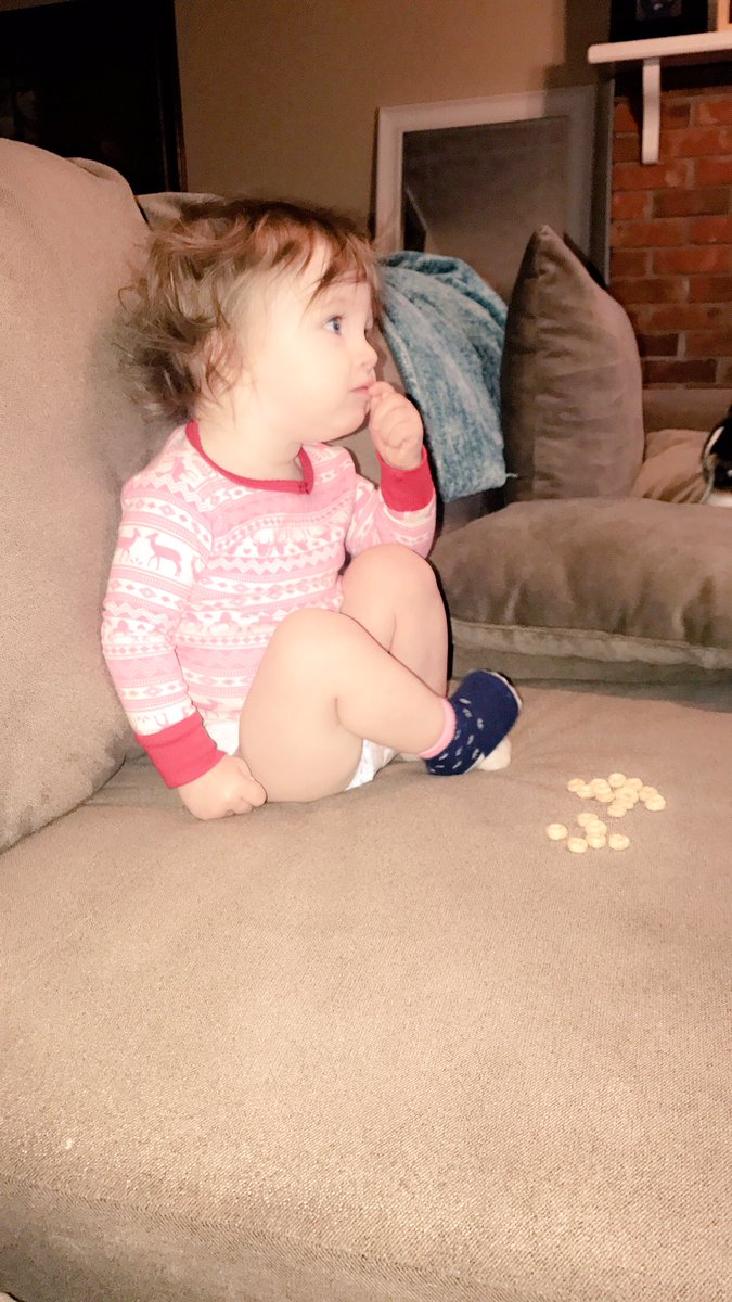 ayekayholden's tweet photo. Maybe I'm a little biased when it comes to my daughter... but I'm highly convinced she's the prettiest and sweetest and funniest baby. I love Jayde Madison 🌺 https://t.co/Yb7yXGXLtK