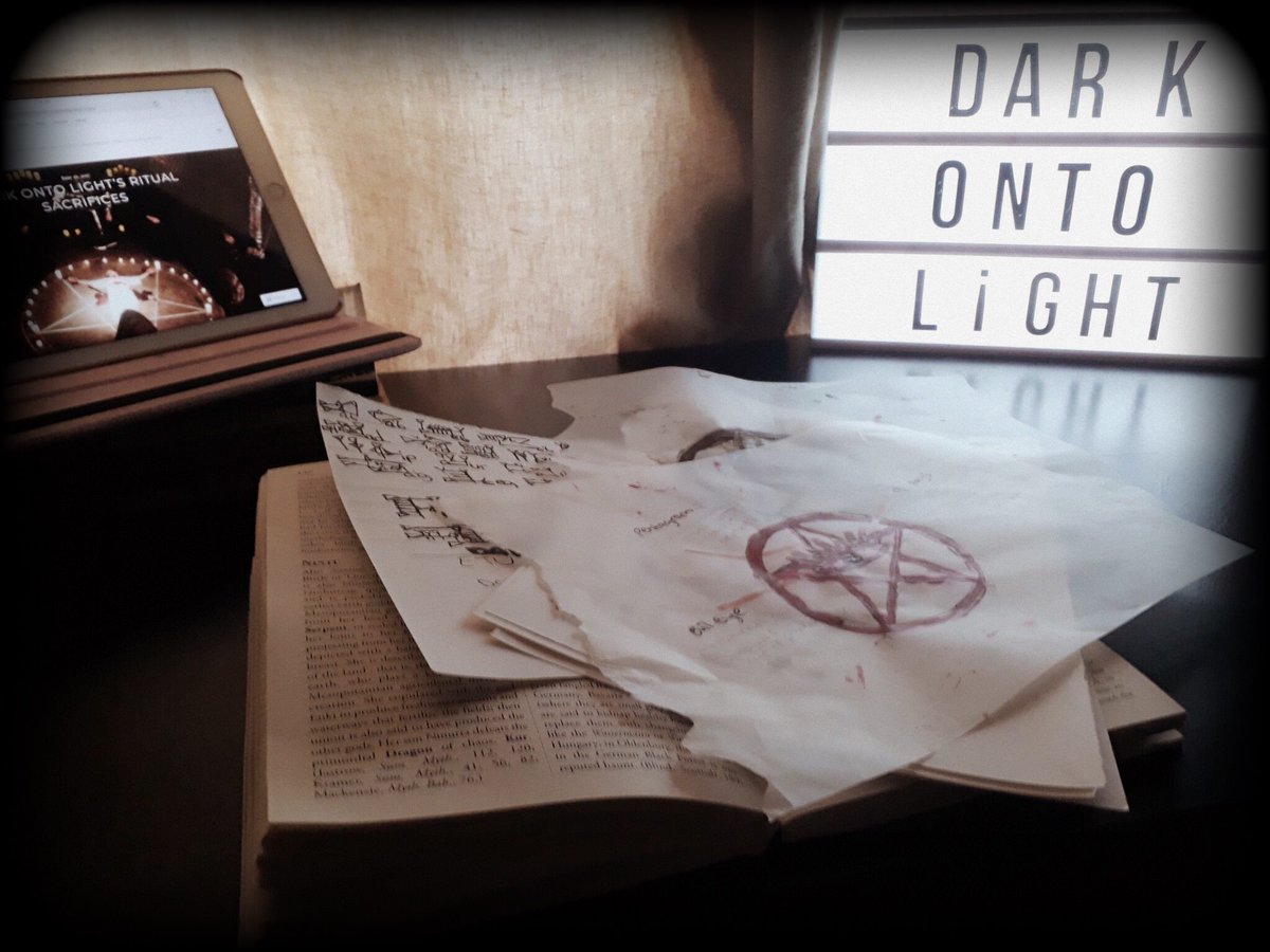 RachaelRumancek's tweet photo. Coming Soon: #DarkOntoLight #MissingScreenwriter #Occult #Documentary @NotesMovie @TheNotesMovie #DostoyevskyReimaginedBTS #SupportIndieFilm #RobertHurley #NotesFromTheNewWorld๐ฌ
https://t.co/VlaCG5LROc https://t.co/uqZt75U6cn