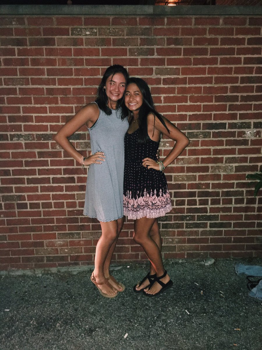 allyphil107's tweet photo. Happy bday pharrell 💕💕 @nikkiwoo4 https://t.co/Dez6THMtjk