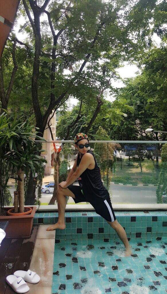 mikehowrd's tweet photo. @LALICEBOS makan tuh seksi https://t.co/dg5Uwrqm5l