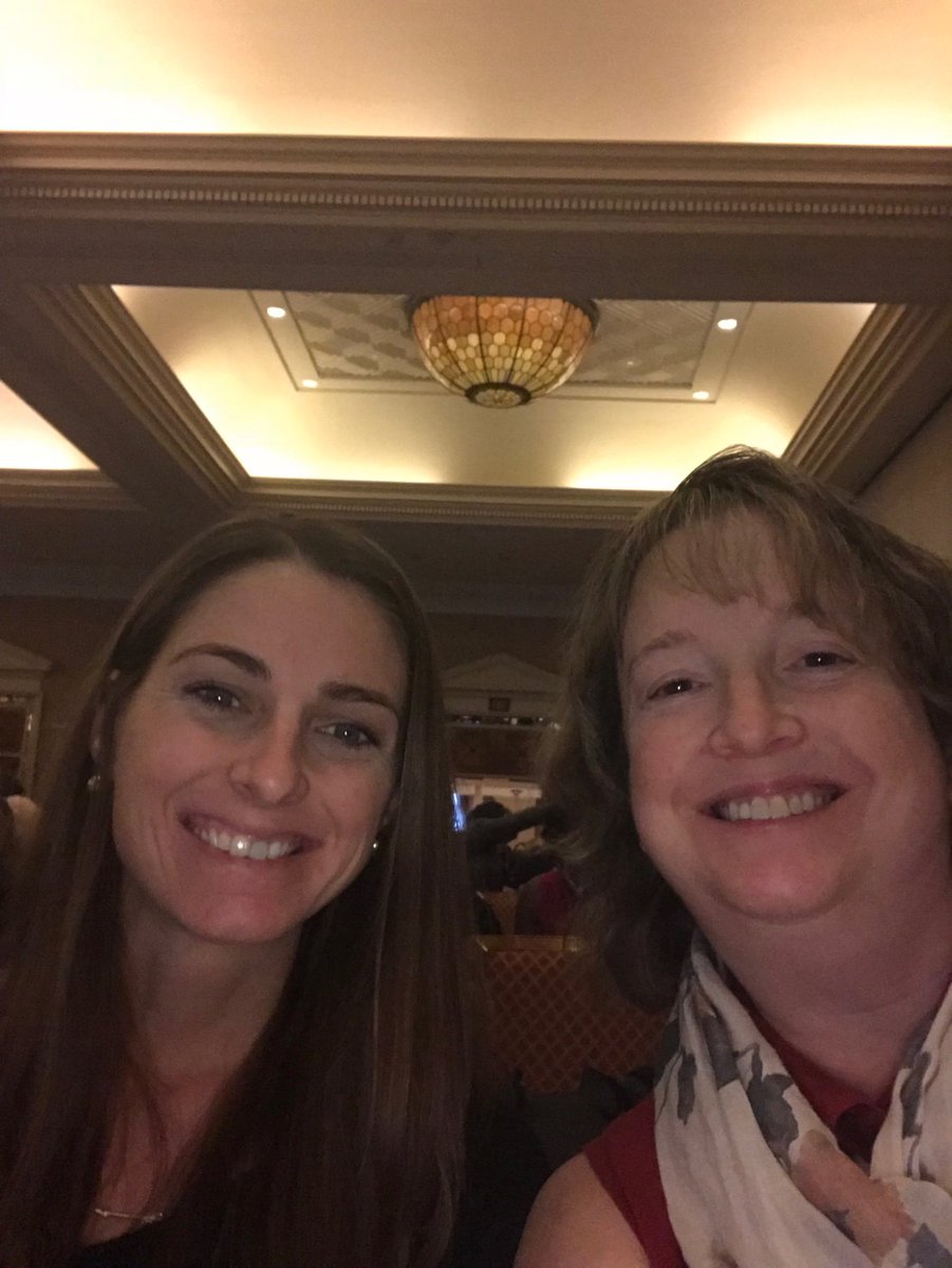 ChristySabel's tweet photo. #ENEC18 
new friends!! https://t.co/7iX9e3AO1k