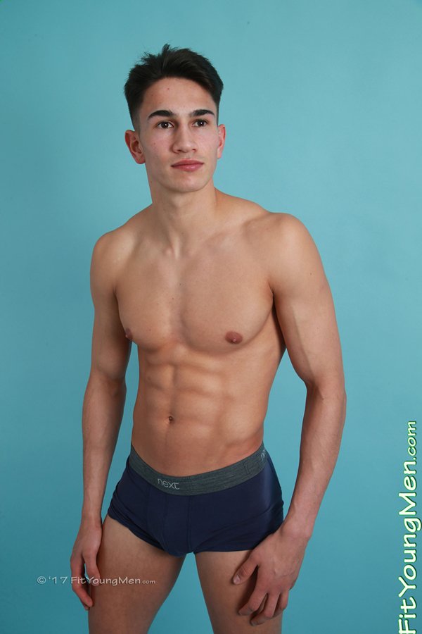 FitYoungMen_com's tweet photo. HECTOR MALIK'S STATS - Age: 18 / Height: 6'2" / Chest: 40" / Waist: 30" / Weight: 79kg / Straight

https://t.co/284OxWO9gy https://t.co/cHeQdgUdR0