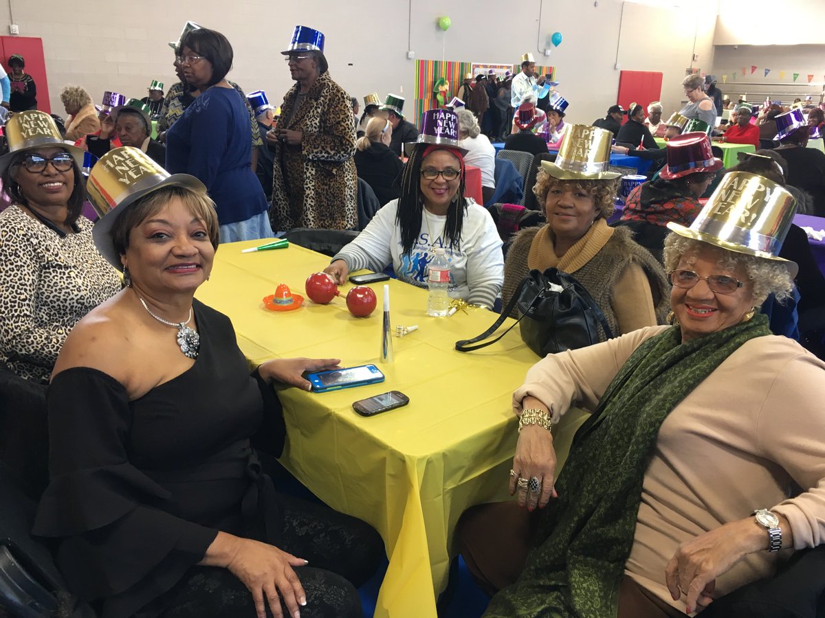 dallasfitnessDT's tweet photo. Great New Years Party at Walnut Hill Rec Center! #ASAAP Senior Programing @DallasParkRec https://t.co/n5onaoIezM