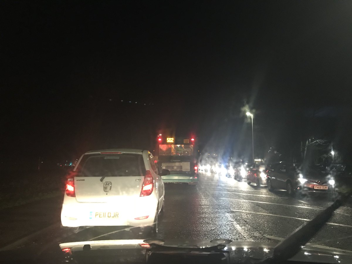 NewsKendal's tweet photo. The traffic is now gridlock on shap and Appleby road towards #Kendal @CumbriaRdWatch @LakelandRadio #M6Closure https://t.co/p4fTVZy4eS