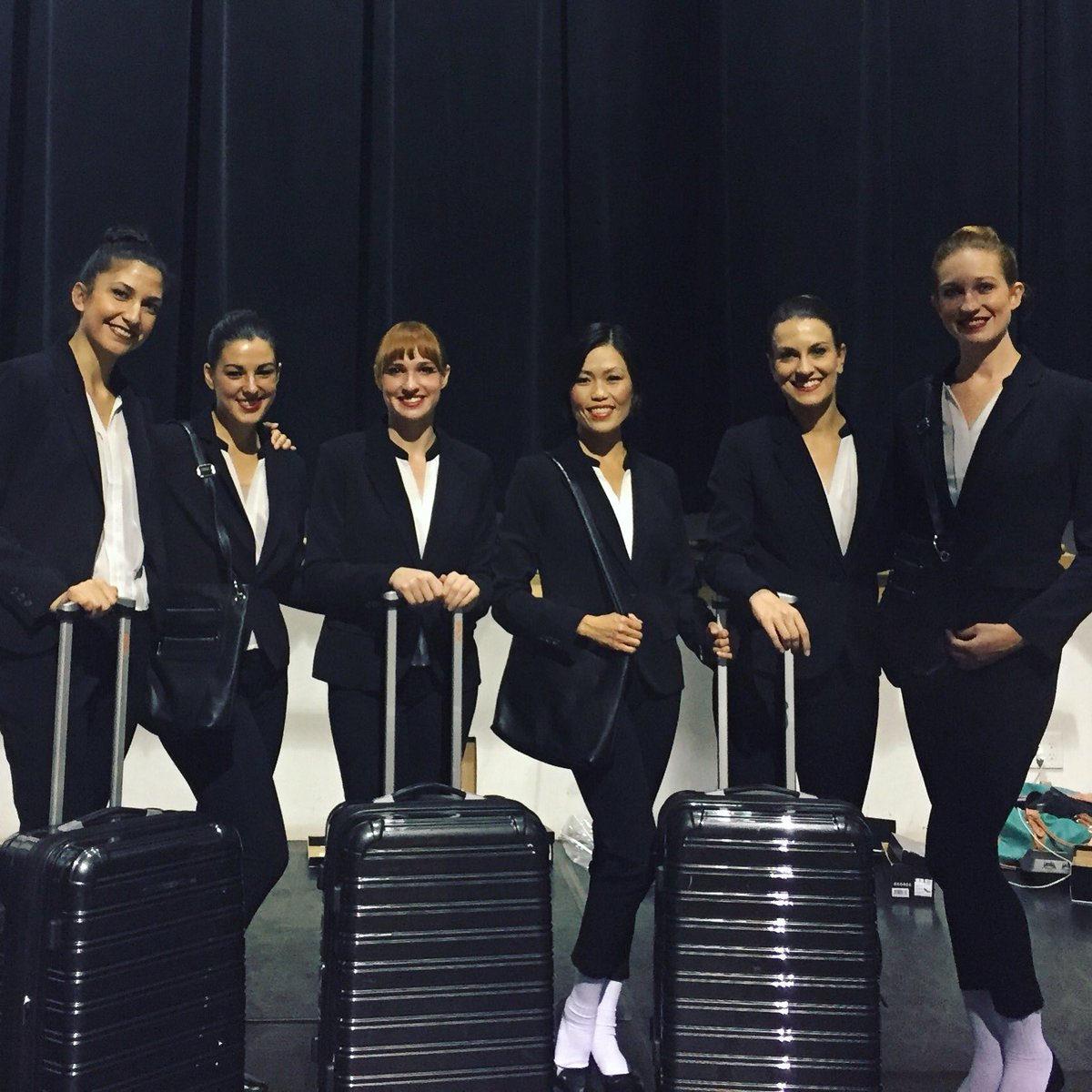 GinDanceCo's tweet photo. Here are the #Highlights2017. We are so grateful for our amazing fans, devoted board members, & talented artists that made it possible for us to keep creating, dancing, and giving back to our community.
#HappyNewYear to you & your family! #gindance #dance
https://t.co/PqtBx7dH7i https://t.co/BrndnikAC6