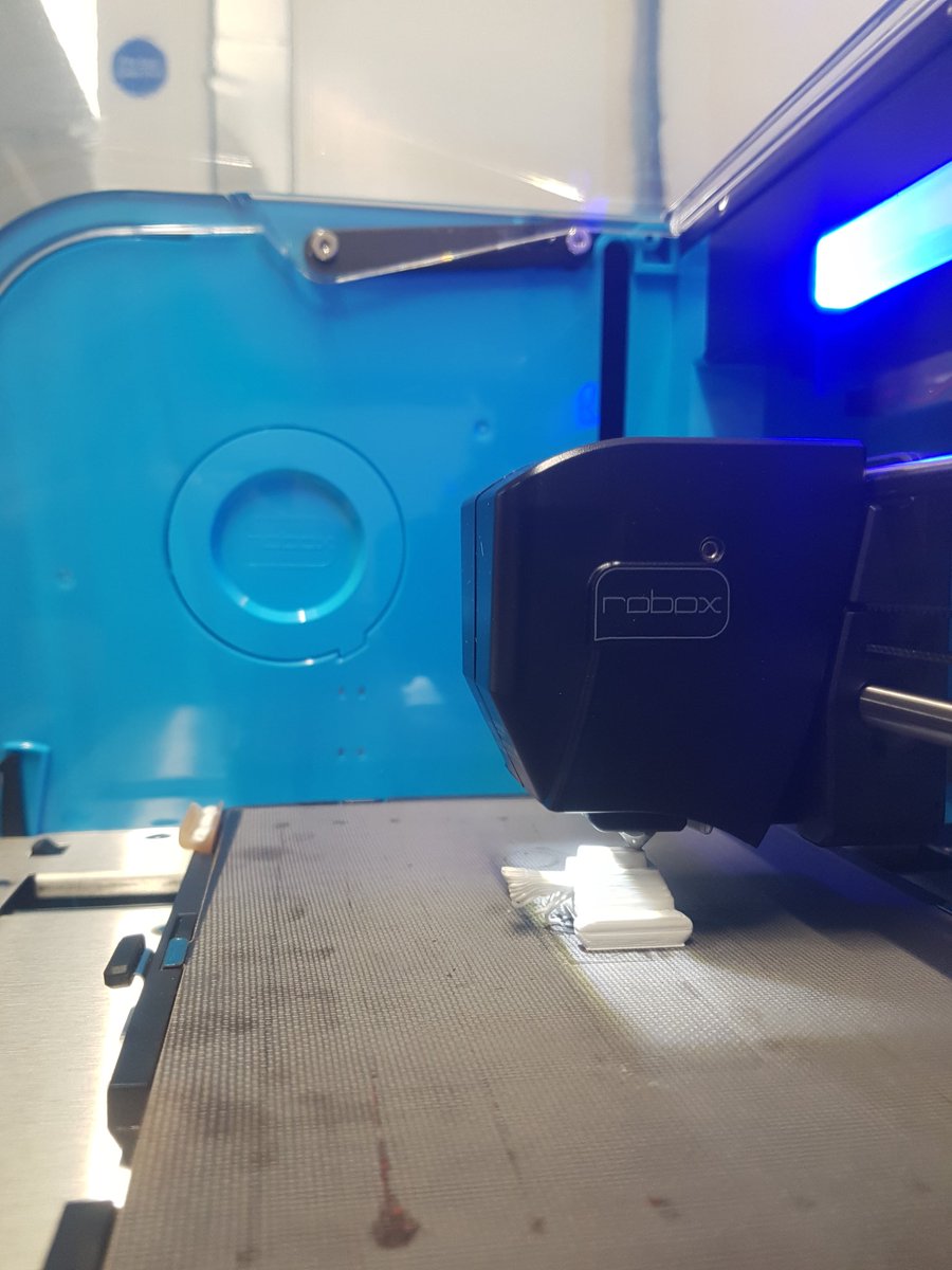 jannertraveller's tweet photo. We 3d printed a little tank at Hello World today!  @HelloWorld_Plym https://t.co/6jTuy7XDx9