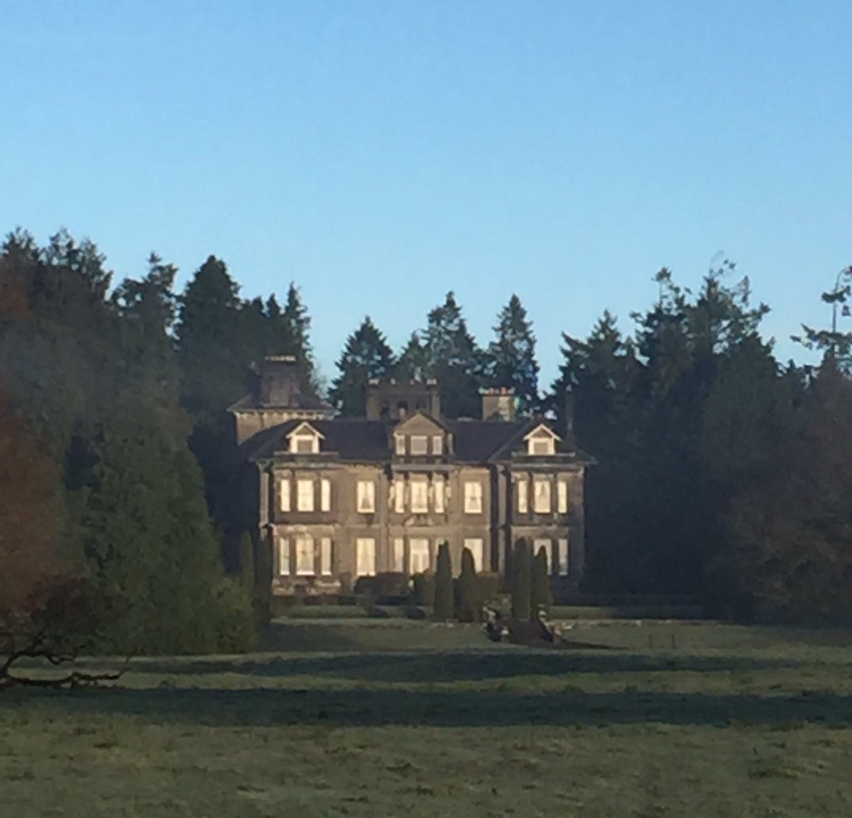 ClonalisHouse's tweet photo. Contrasting colours between the trees&amp;the sky&amp;a block of concrete in the middle 🏰🏰#hiddenireland#clonalis#castlerea https://t.co/2EytY8wI3e