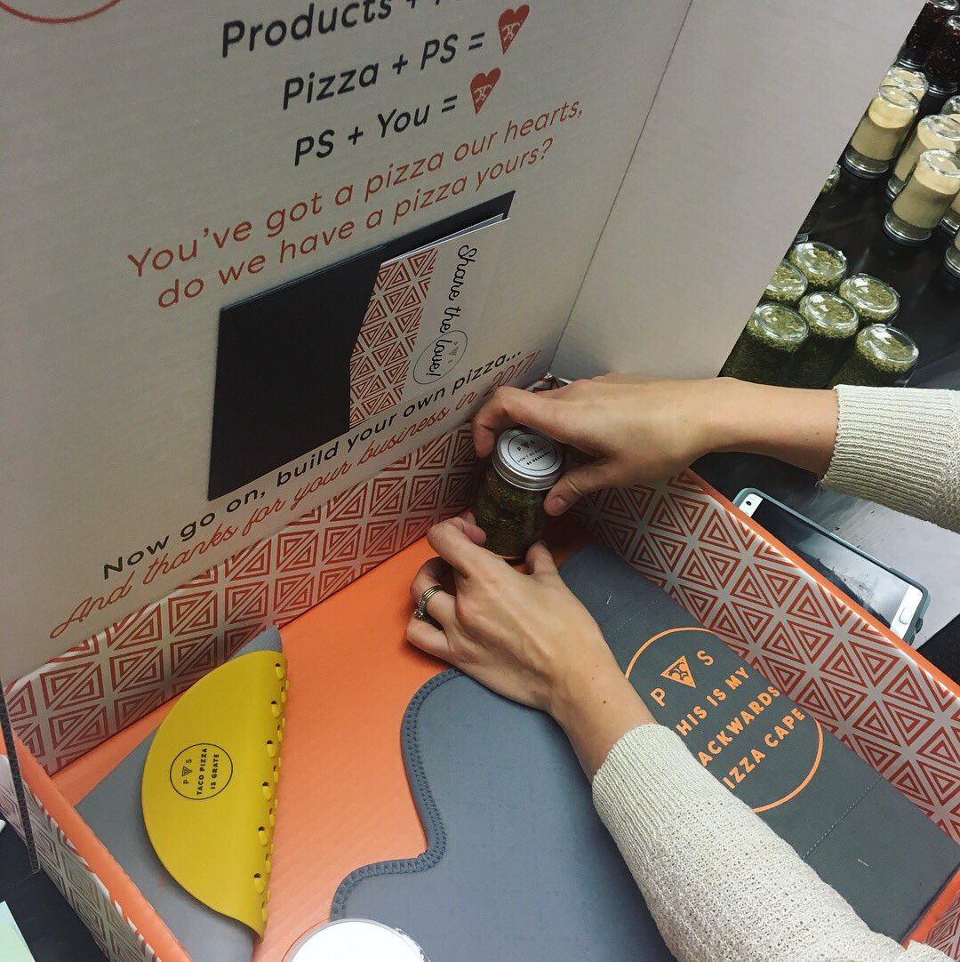 PromotingUs's tweet image. Our New Year’s resolution is to eat more pizza! What’s yours?! 🍕