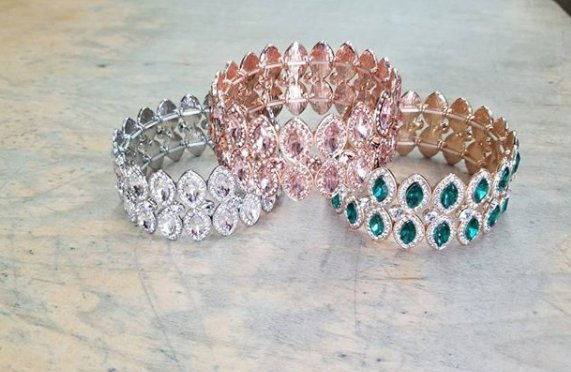 sensibling's tweet photo. What is Your Favorite Color? So Many to Choose From! Pave Trim Oval Crystal Evening Bracelets @ #sensibling
#bracelet #fashion #fashionista #jewelryoftheday #jewelry #jewellery #handmadejewelry #handmadejewellery #shophandmade
#fashion #IGfashion #IGjewelry #shopping https://t.co/gMmqDu0rVX