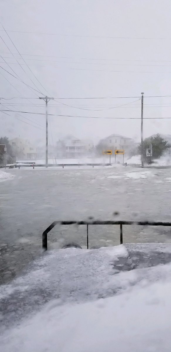 FLOODING 26TH AND 28TH ST SHIP BOTTOM