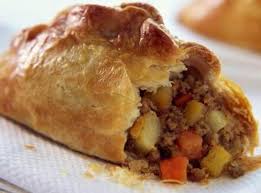 ClassiHarrogate's tweet photo. Salad or cornish pasty. One of these bad boys was the winner in the what to have for lunch competition. Diet, hahahahaha what diet. @GreggsOfficial https://t.co/LKLvtcCGjy