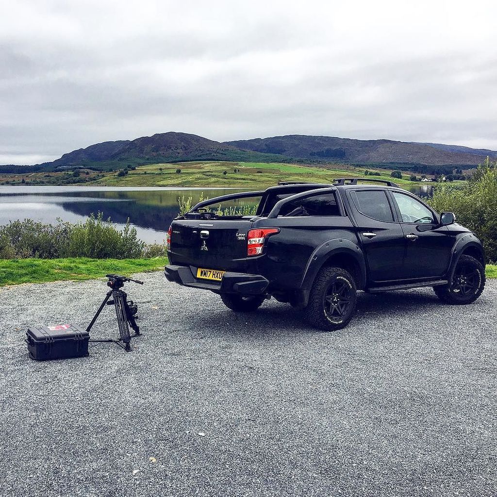 zaakandtweet's tweet photo. #TBT To our wet, windy and wild northern adventure with @carmagazine and the @mitsubishimotorsuk #L200 #SVP #mitsubishi #EclipseCross #car #cars #carfilming #throwbackthursday #oncuecomms #oncue 🚘 🎥 https://t.co/pZWRRKz6Yn https://t.co/bjziXQ5Q8v