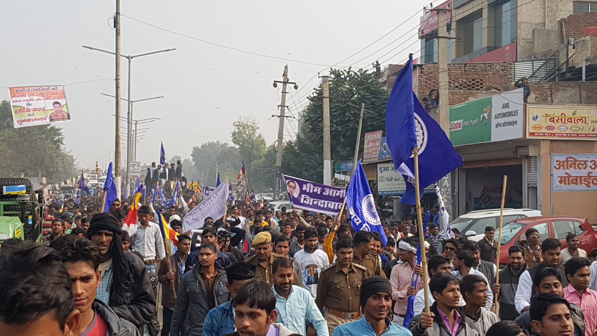 khabaratganj's tweet photo. अलवर में भाजपा और कांग्रेस की दलित वोटों पर नजर
#alwar #alwarmp #alwarbyeelection
#khabar #khabarat #khabaratganj #खबर #ख़बरत #ख़बरतगंज
https://t.co/DBB58xydhN https://t.co/7M7SiQlUtB