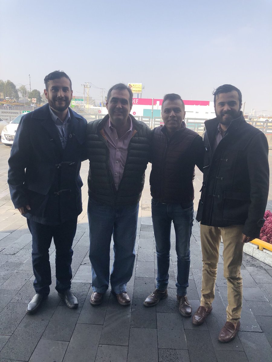 Muchas gracias a <a href="/lalocarre/">Lalo Carrera</a> Presidente del Instituto Político Empresarial en Querétaro por la productiva reunión. #SomosPRI #tech #innovación #emprendimiento