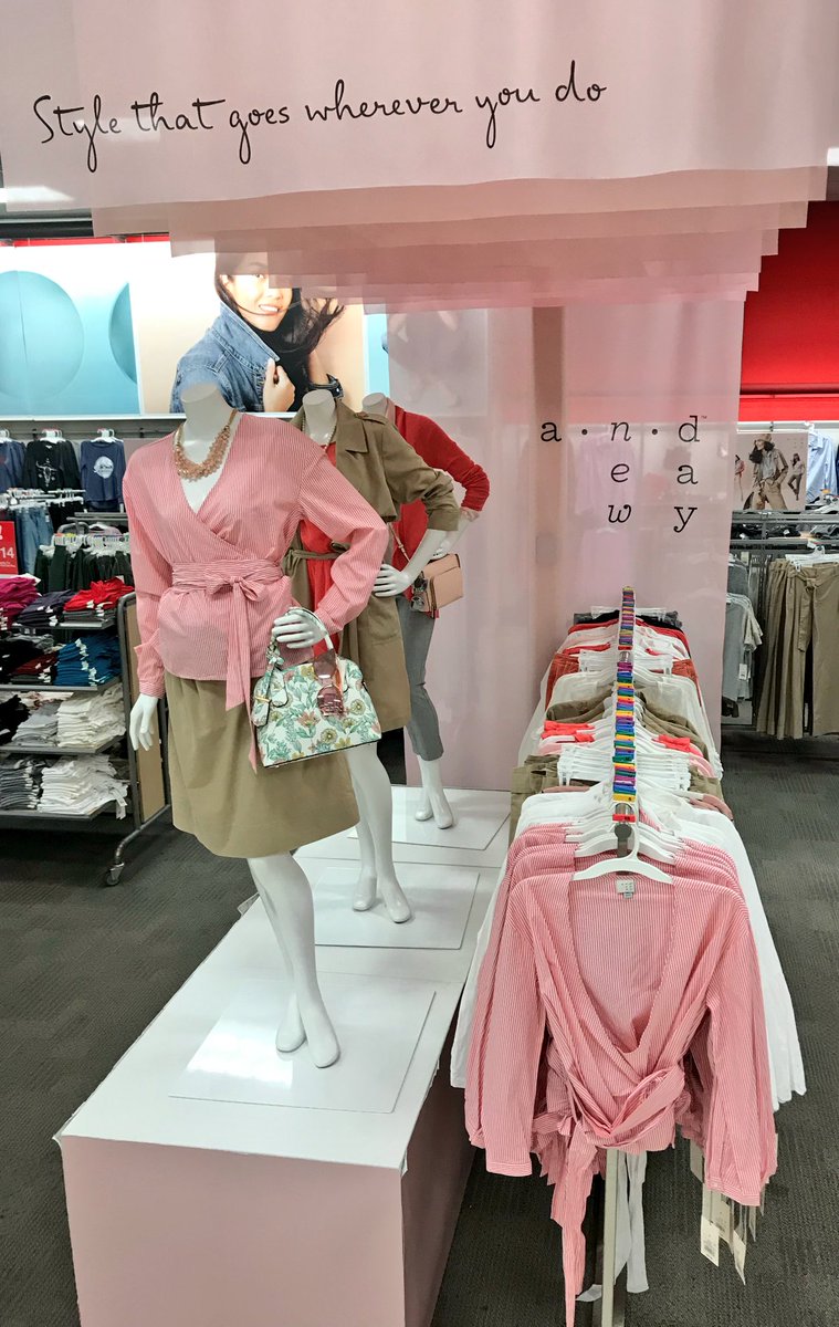 kristi_kawakami's tweet photo. A New Day is #PrettyInPink 👛🌸💕 #T0358 #TargetStyle https://t.co/mIpCm53dio