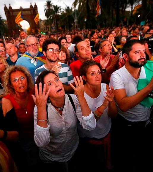 SrImportante's tweet image. Los que usan procesador AMD al enterarse del #IntelGate 

                                            VS
 
Cuando se enteraron que a AMD también le afectada el fallo #AMDGate.