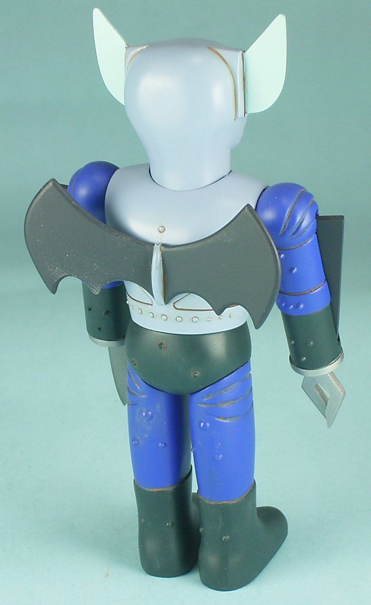 太陽系戦隊ガルダンより1/500電磁戦士マグです。 元はマッハロボですね