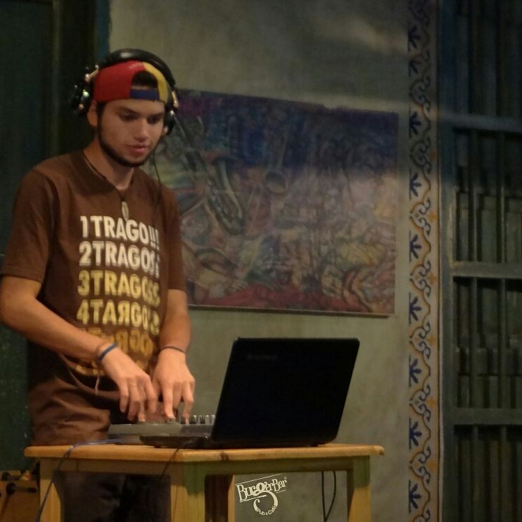 Hoy jueves de #TBT, compartimos un poco de lo que fueron los eventos de Septiembre del 2017! 👏
Mas fotos en nuestro Facebook. 😉