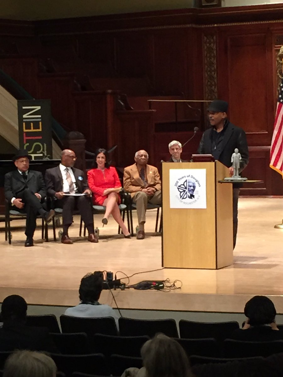 Carvin Eison from <a href="/RCTV_15/">RCTV Media Center</a> first to speak "He was a life. A name made great by the greatness of his work" #FD200 #WhatwouldFrederickdouglassdo