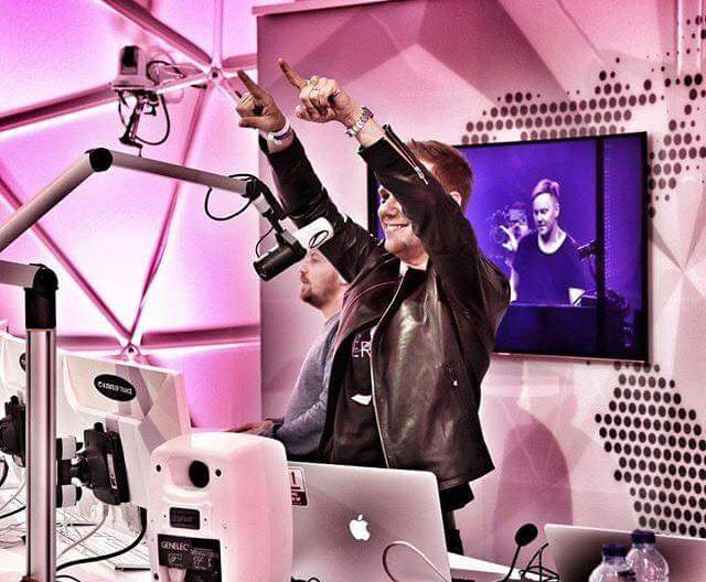 kessam56's tweet image. #ASOT847 👏👏🎶🎶