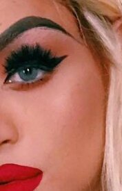 PortalJarry's tweet photo. ♦Vamo lá galera pro game♦
♦Qual é o artista ??
♦Rt e Fav pra valer
♦Vou colocar uma foto de um famoso com zoom ou embaçada e vcs tem que descobrir quem é
♦serão 10 rodadas 
♦As 5 primeiras com artistas nacionais e as 5 últimas internacionais 
♦Boa sorte e valendo 
♦5/10 https://t.co/tbUeTH1HVt
