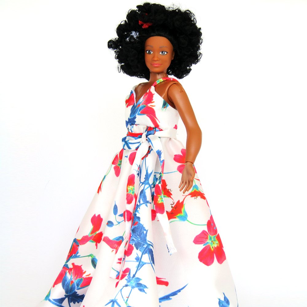 Lammily's tweet photo. New 'Fresh Start' Flower dress available for Preorder  https://t.co/TNAtVcSP3L https://t.co/ymSYoWJN4M