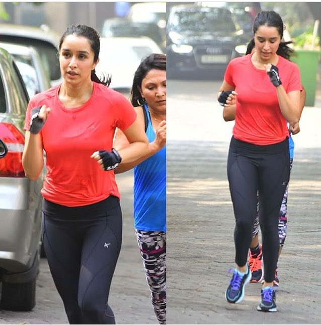 PKundlas's tweet photo. The gorgeous fitness @ShraddhaKapoor love u love u love u 😘😍😍😍😍 https://t.co/zIMmJHE5gS