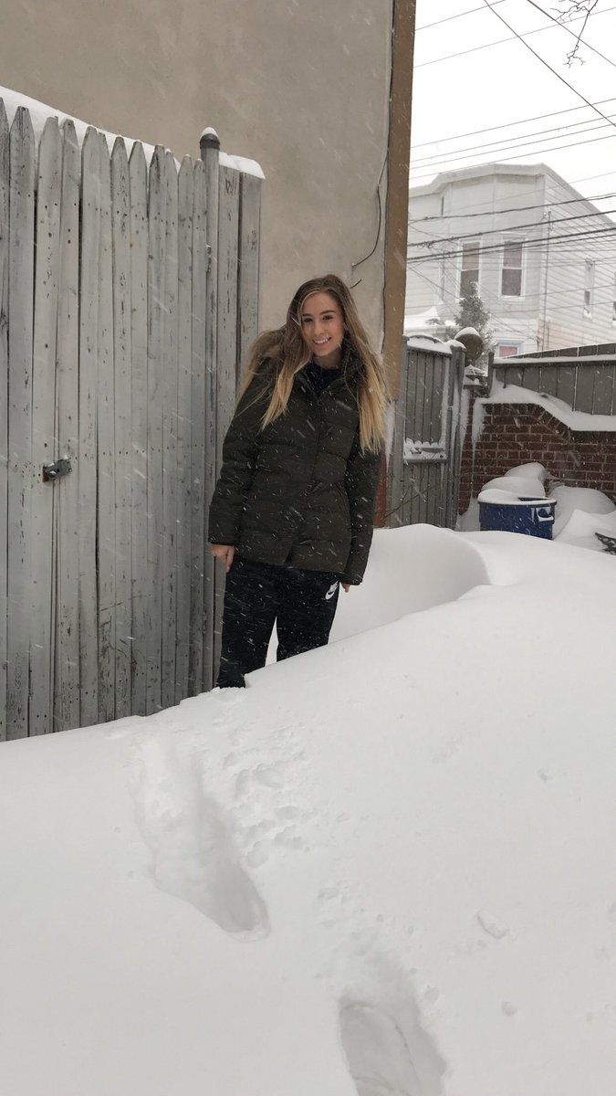 Dimitra0924's tweet photo. Not enough snow ❄️ https://t.co/1Q0HcaZTkv