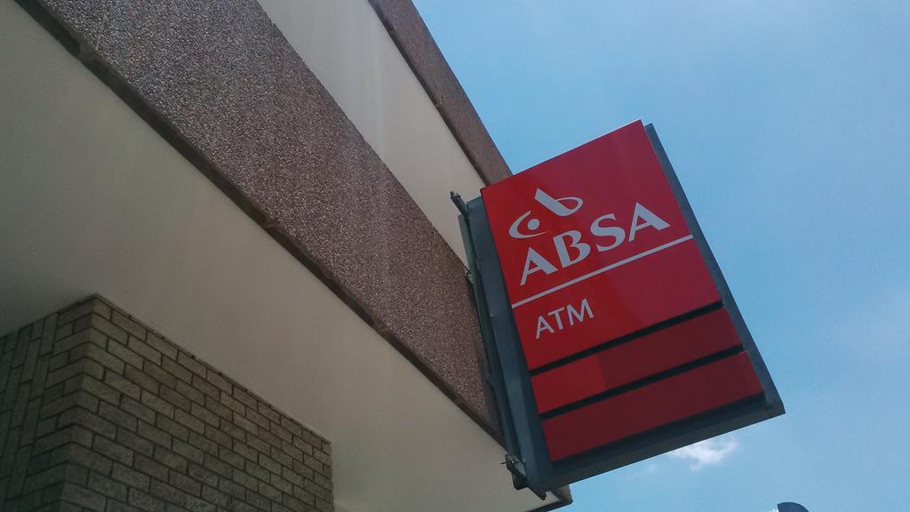 SAMMNewsGraphic's tweet photo. A presence of Barclay's ABSA bank's ATM indicated by means of objects appearing in this photo https://t.co/IvXKcEbXGM