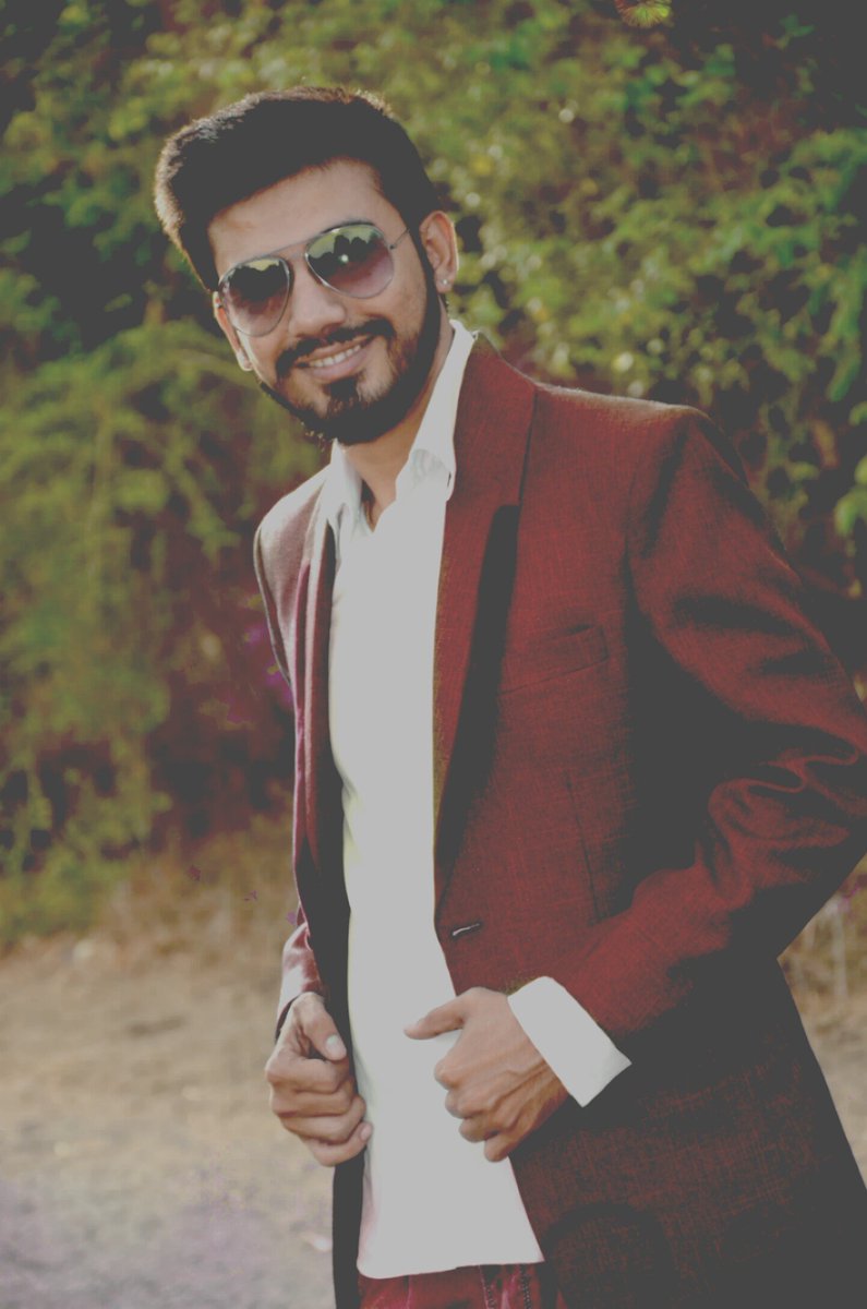 malharactor's tweet photo. May you #continue to improve as a #person every New Year. Wishing you a #HappyBirthday @mrvpvijay https://t.co/pvWMVOkuKD
