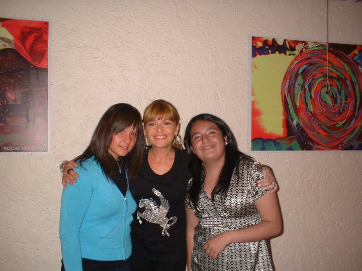 anniieCH's tweet photo. #throwbackthursday
Ya casi se cumplen 8 años de haber conocido a @ItatiC.
Después de muchas travesías, ¡lo logré!😭🙌🏼❤️

(Nótese mi fea cara e Itatí divina en todo momento) https://t.co/qGDPvtq98L