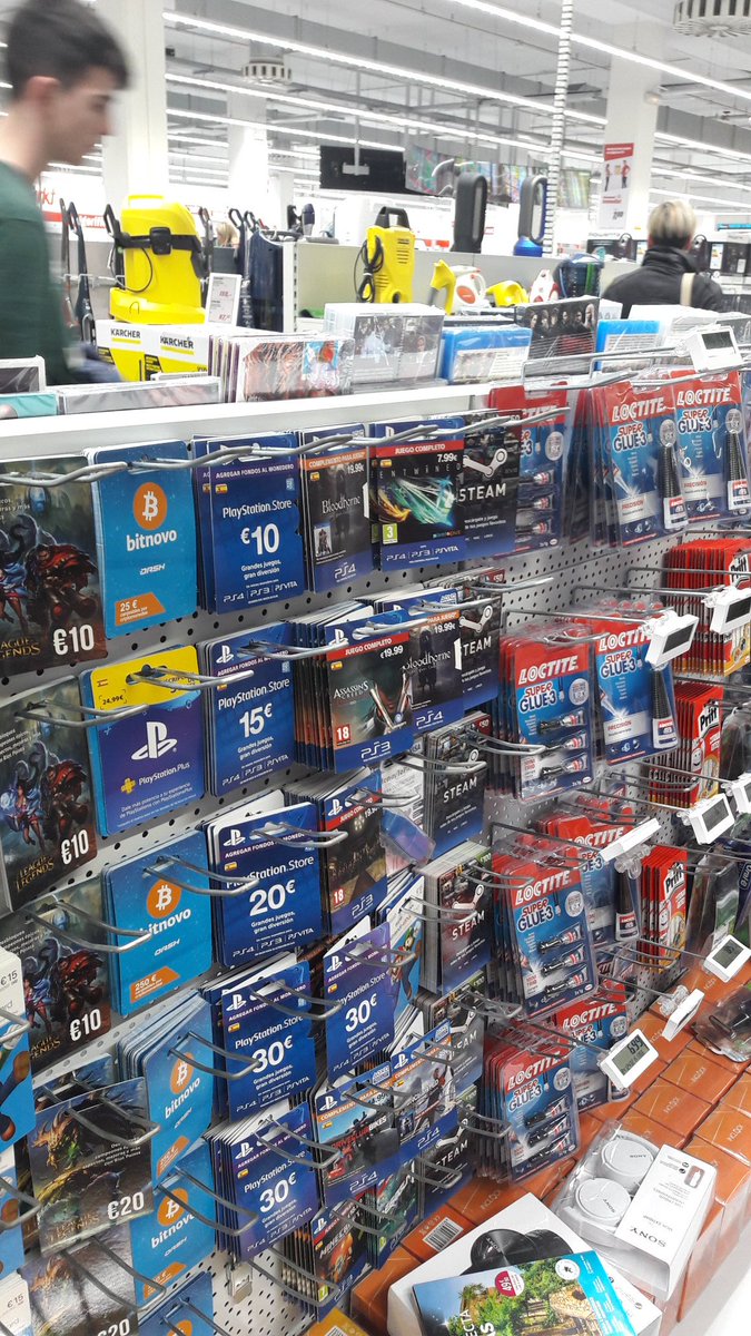 tokenmoon's tweet photo. Comprando dash en mediamarket gracias a @Dashpay @bitnovo y @MediaMarkt_es https://t.co/P3WX0z8s2r