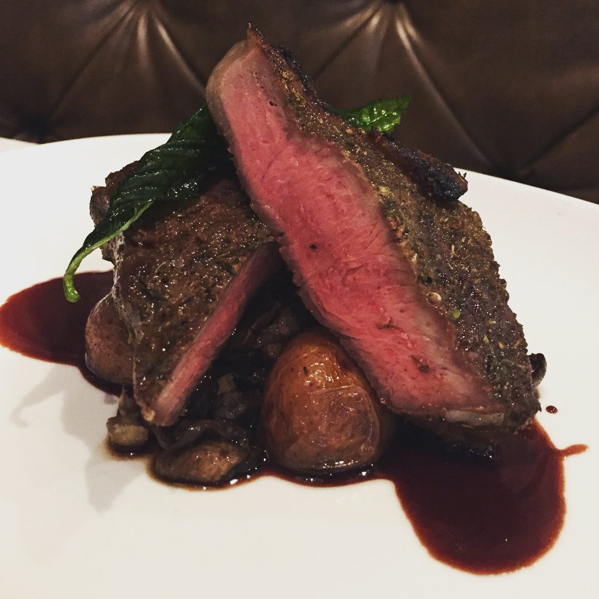 ildescojax's tweet photo. Whose got a hankering for Wood-fired Steak this evening? #ildescojax #jacksonville #modernitalian #woodfiredsteak #meatsweats #eatjax #eatdrinkjax #904eats #allthemeats #steakittome https://t.co/CTXwN0E8eU
