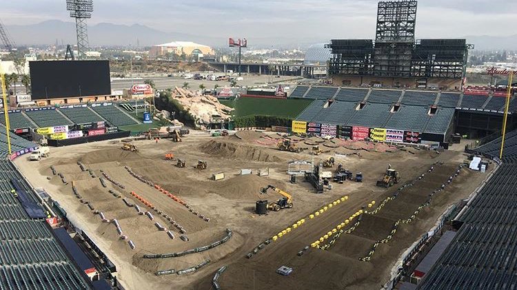 tyler_mcfar's tweet photo. Who’s ready for A1?! 🍿🚴🏽‍♂️ #supercross https://t.co/TH7etiOteR