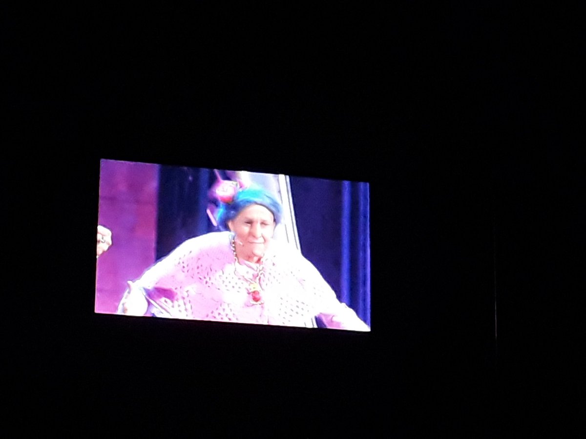 puttipatrizia's tweet photo. @_PaoloRuffini @LePrincipesse_ le vere rivelazioni di quest'anno troppo ganze!!!! #Colorado https://t.co/oJPh41Gbpr
