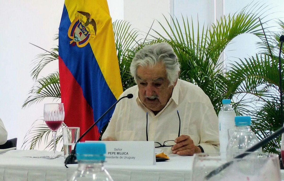 Sabias palabras de @PepeMujica que el pueblo c olombiano debe escuchar "El costo de la tolerancia es infinitamente menor que el costo de la guerra. Hay que aprender a tolerarse a vivir con la diferencia"