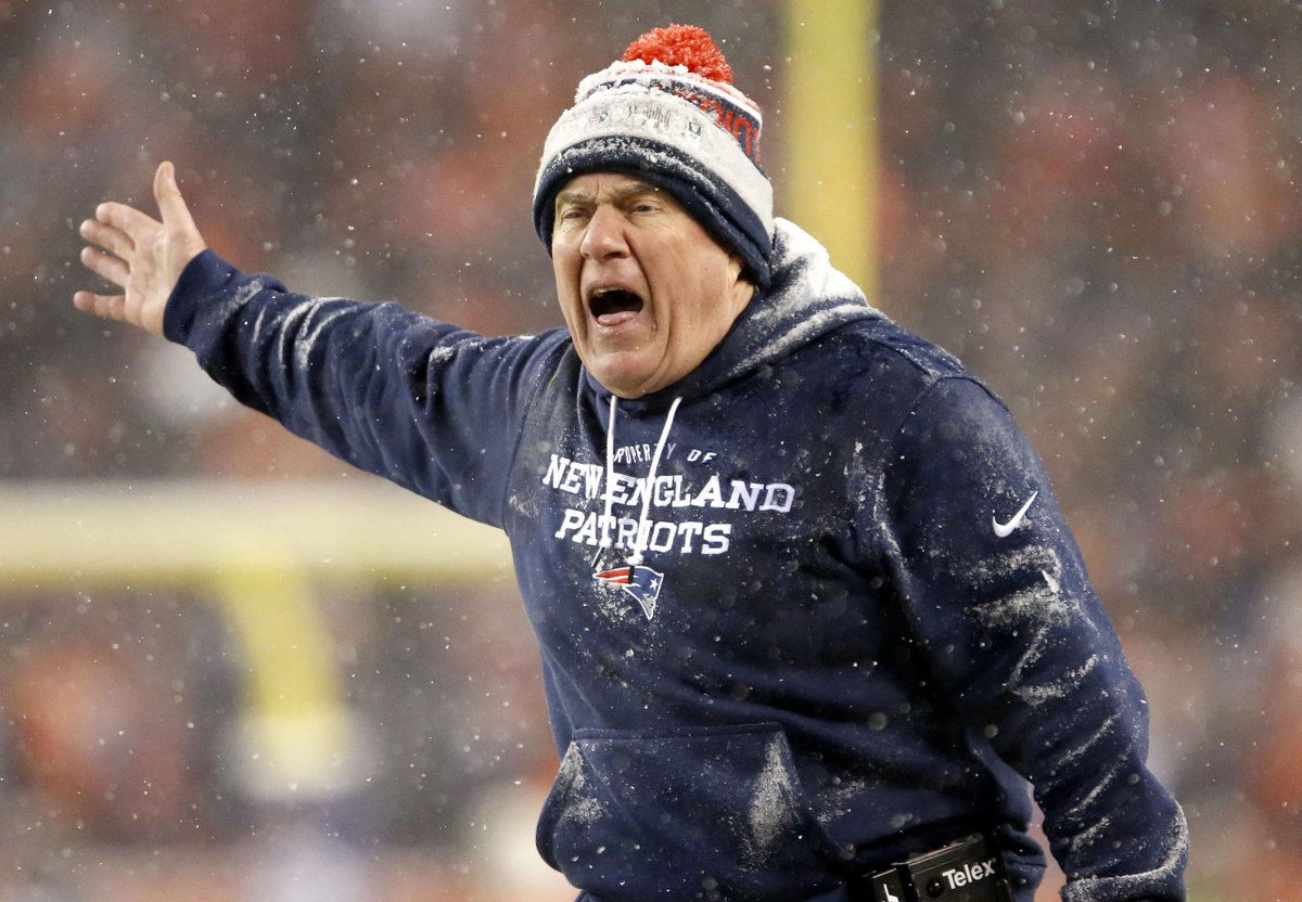 RetiredMPSDSup's tweet photo. Due to extensive flooding, projected arctic conditions and power outages around town, the MPSD will be closed on Friday, January 5, 2018.

And when BB yells at you to close school......you close school. @959watdfm @Patriots  @MarinerJamesK https://t.co/Cm6TrV7XFA