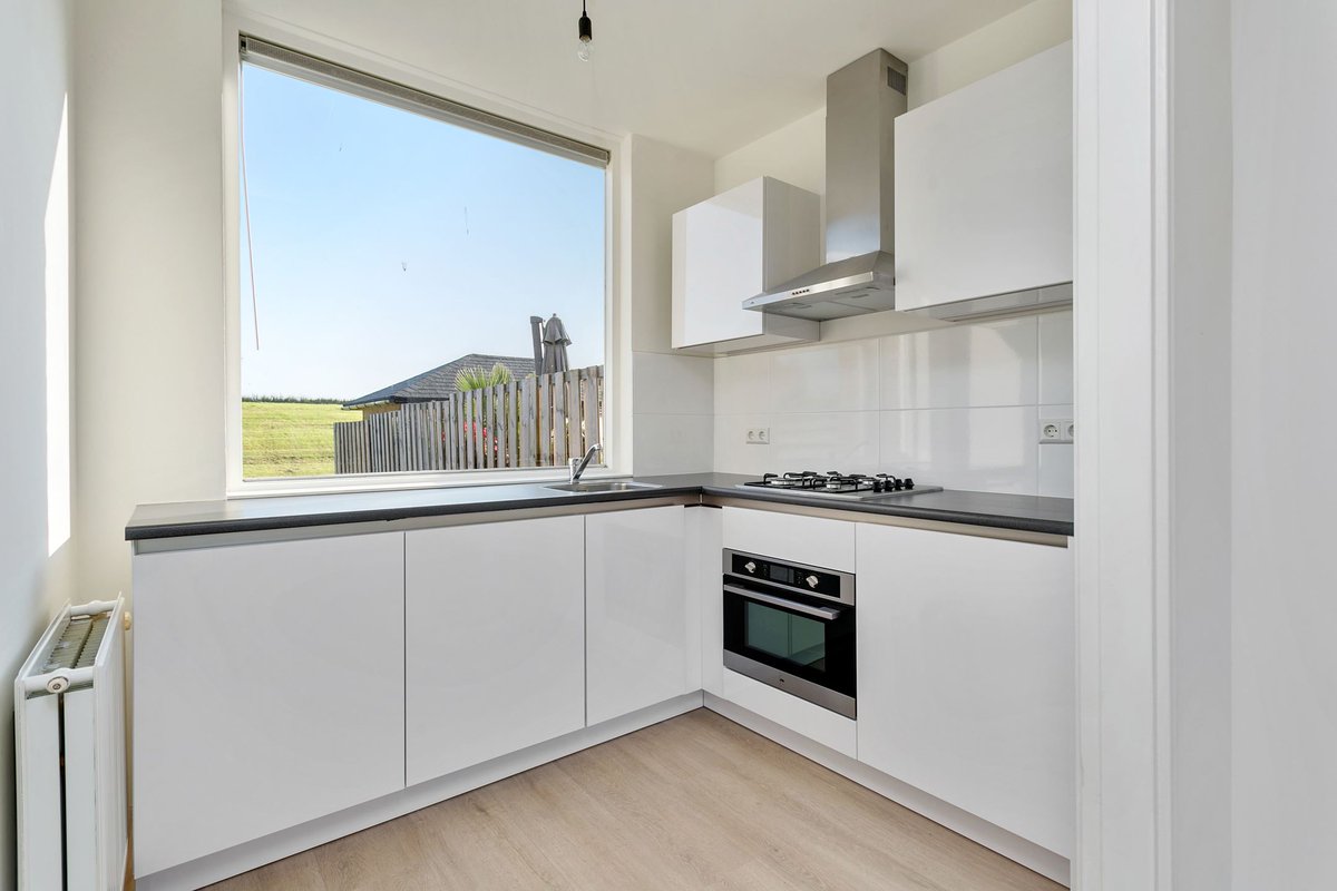 BOUWEXPERT's tweet photo. Onlangs gerenoveerde woning in Kuinre binnen 5 weken verkocht! https://t.co/9F8SWWyNpq