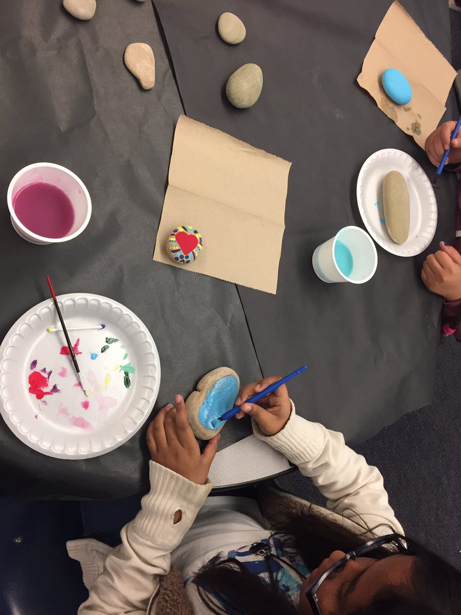 MrsHat18's tweet photo. #artrocks! #gaterocks #hathawayrocks #hesdpride https://t.co/5WcVcunavD