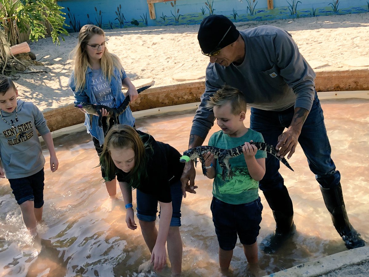 rcourthe4207's tweet photo. yes, gators are cool. holding them is even cooler. thanks for the best three hours of our trip @TheGatorama 🏝🐊 https://t.co/aNIaJNqIz1